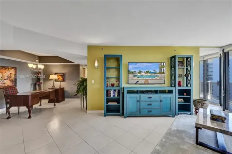 3600 Yacht Club Drive Aventura FL 33180