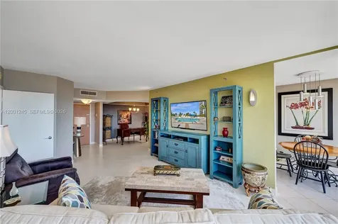 3600 Yacht Club Drive Aventura FL 33180