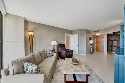 3600 Yacht Club Drive Aventura FL 33180