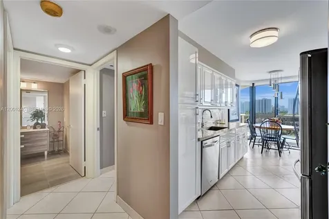 3600 Yacht Club Drive Aventura FL 33180