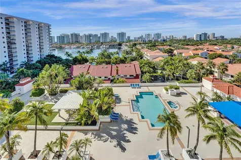 3600 Yacht Club Drive Aventura FL 33180