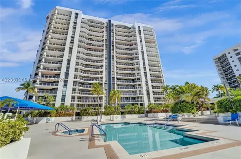 3600 Yacht Club Drive Aventura FL 33180