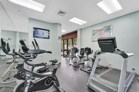 3600 Yacht Club Drive Aventura FL 33180