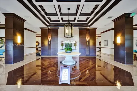 3600 Yacht Club Drive Aventura FL 33180