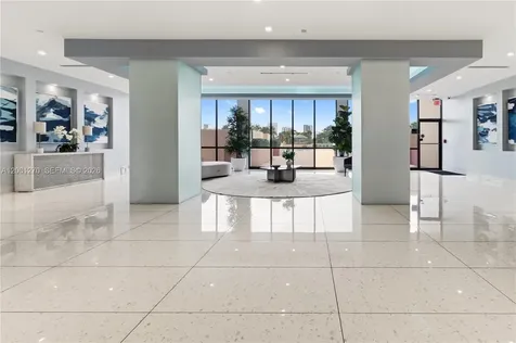 20301 W Country Club Drive Aventura FL 33180