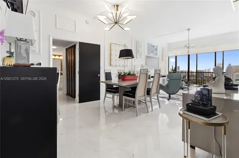 20301 W Country Club Drive Aventura FL 33180