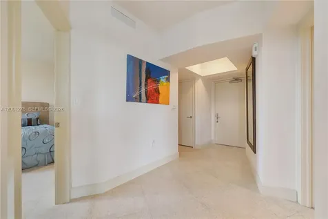 20000 E Country Club Drive Aventura FL 33180