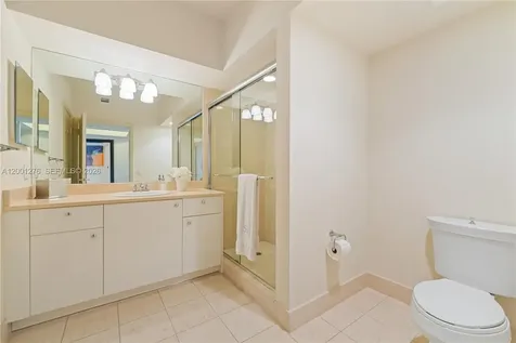 20000 E Country Club Drive Aventura FL 33180