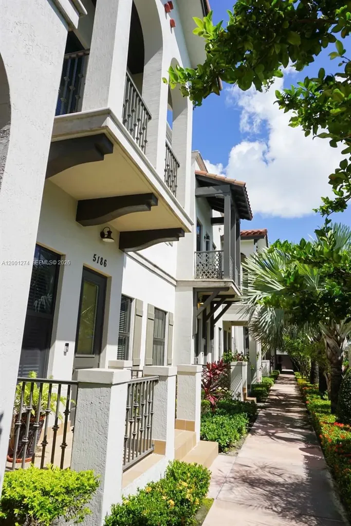 5186 NW 83rd Court Doral FL 33166