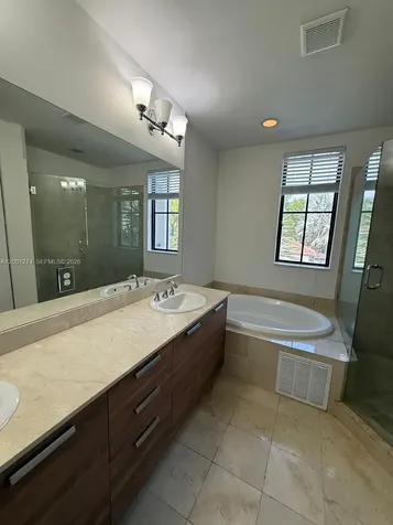 5186 NW 83rd Court Doral FL 33166