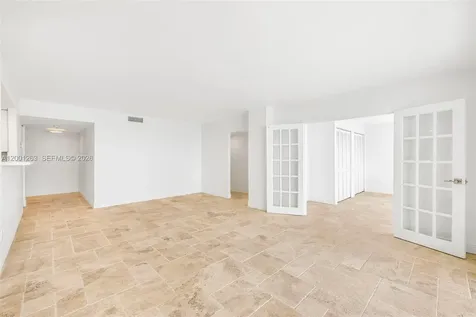 1420 Brickell Bay Drive Miami FL 33131