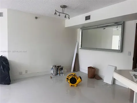 3400 NE 192nd Street Aventura FL 33180