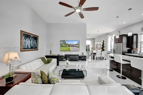 1445 NW 143rd Avenue Pembroke Pines FL 33028