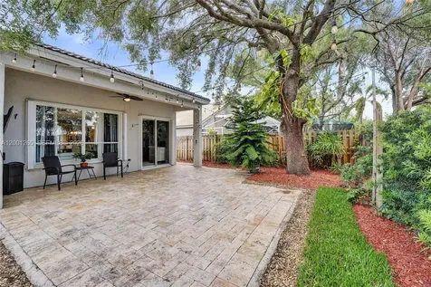 1445 NW 143rd Avenue Pembroke Pines FL 33028