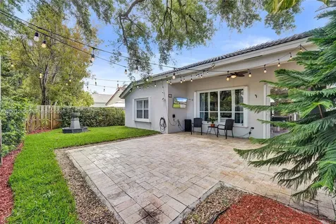 1445 NW 143rd Avenue Pembroke Pines FL 33028