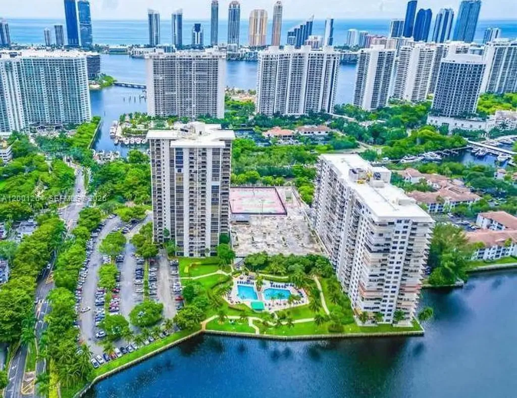 18151 NE 31st Court Aventura FL 33160