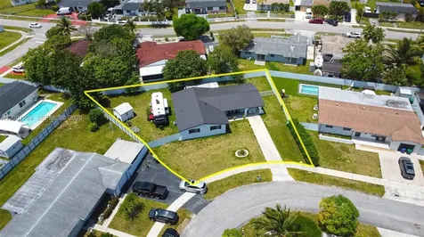 11893 SW 197th Street Miami FL 33177