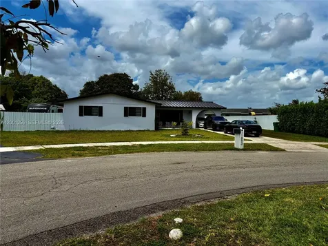 11893 SW 197th Street Miami FL 33177