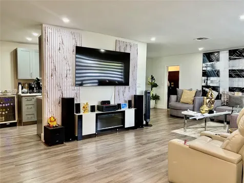 11893 SW 197th Street Miami FL 33177