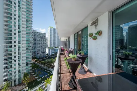 90 SW 3rd Street Miami FL 33130