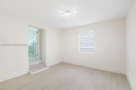 212 NW 103rd Street Miami FL 33150
