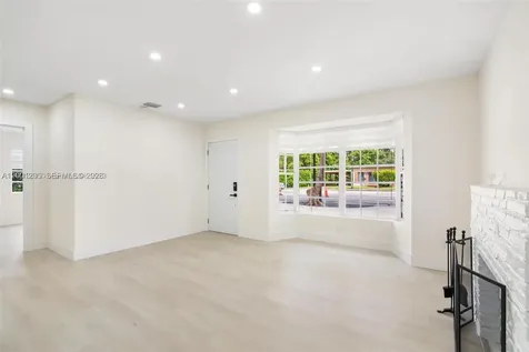 212 NW 103rd Street Miami FL 33150