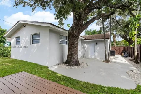 212 NW 103rd Street Miami FL 33150