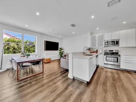 1042 Thistle Creek Court Weston FL 33327