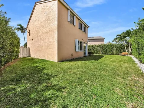 1042 Thistle Creek Court Weston FL 33327