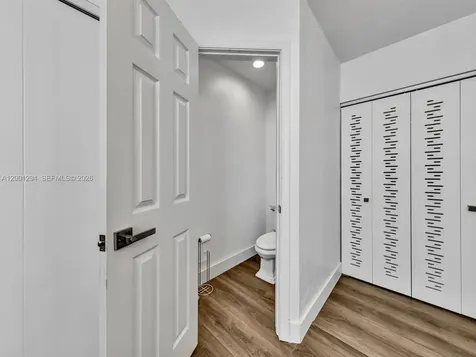 1042 Thistle Creek Court Weston FL 33327