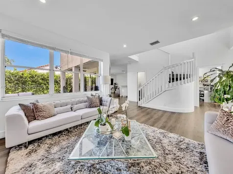 1042 Thistle Creek Court Weston FL 33327