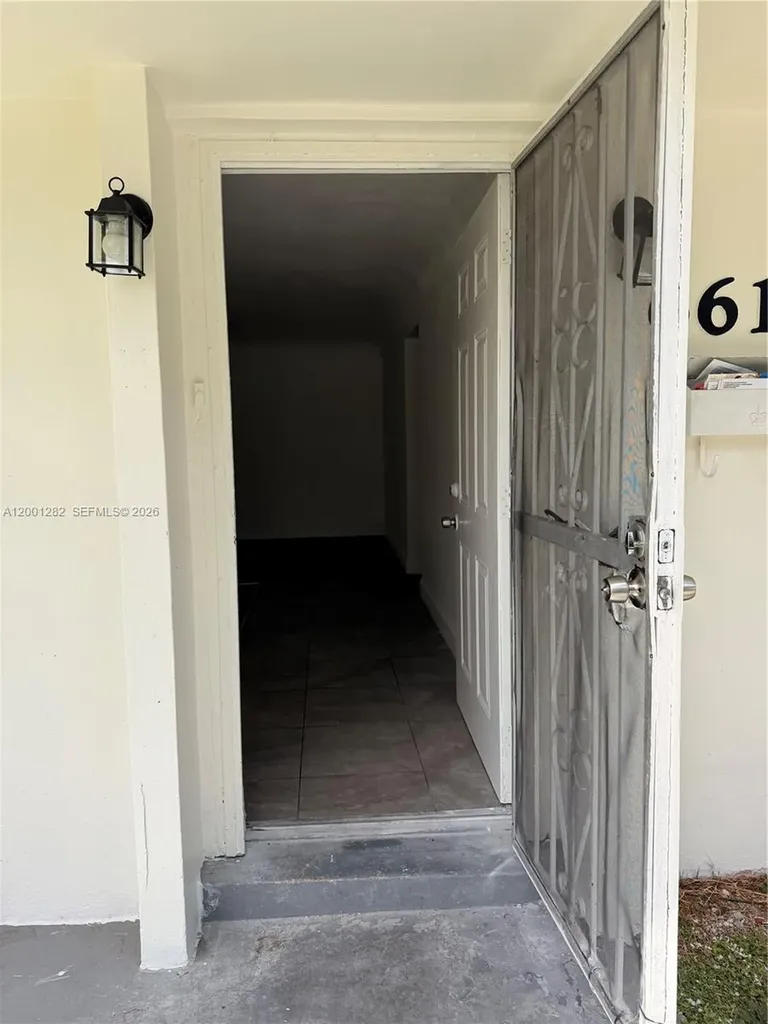 6613 Evergreen Drive Miramar FL 33023
