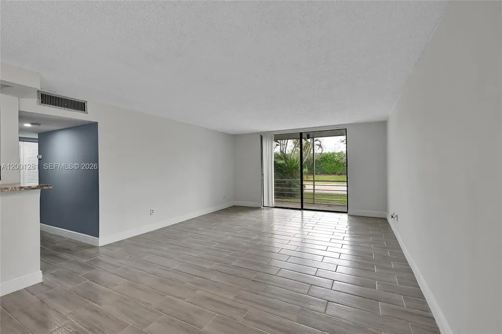 2850 Somerset Drive Lauderdale Lakes FL 33311