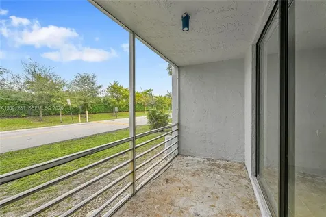 2850 Somerset Drive Lauderdale Lakes FL 33311