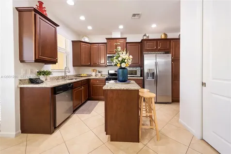 3301 NW 125th Avenue Sunrise FL 33323