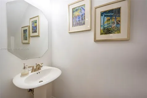 3301 NW 125th Avenue Sunrise FL 33323