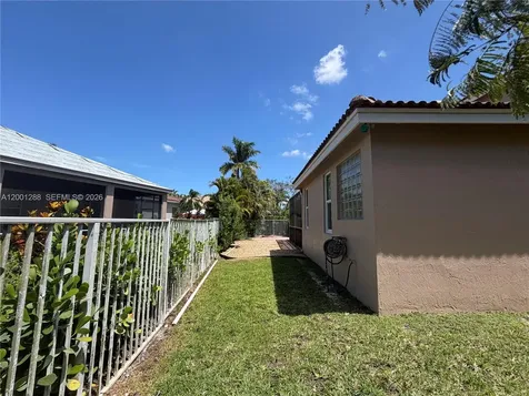 1816 Aspen Lane Weston FL 33327