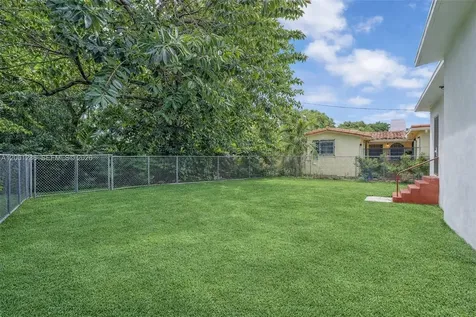 1710 SW 13th Street Miami FL 33145