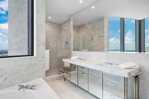 17475 Collins Avenue Sunny Isles Beach FL 33160