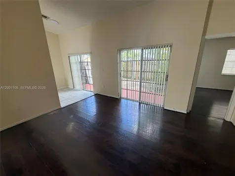 960 NE 214th Lane Miami FL 33179