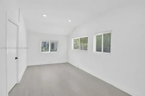 633 NE 70th Street Miami FL 33138