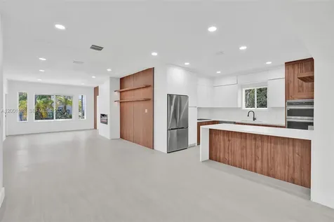 633 NE 70th Street Miami FL 33138