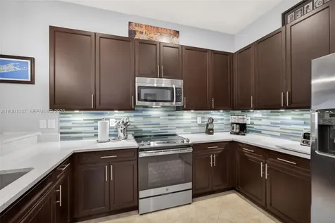 184 W Bay Cedar Circle Jupiter FL 33458