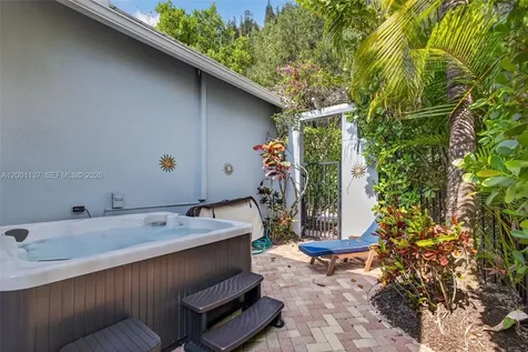 184 W Bay Cedar Circle Jupiter FL 33458