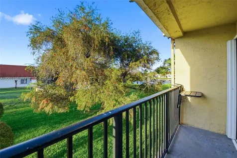301 NW 109th Avenue Miami FL 33172