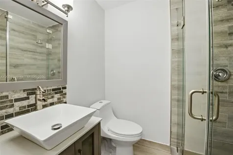 301 NW 109th Avenue Miami FL 33172