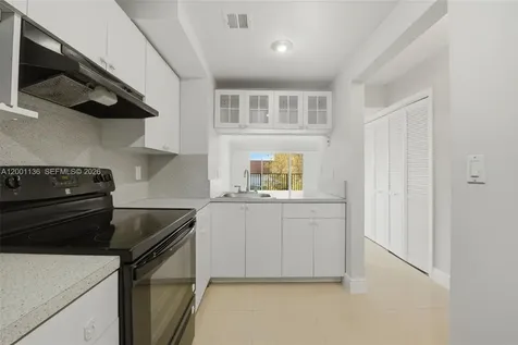 301 NW 109th Avenue Miami FL 33172