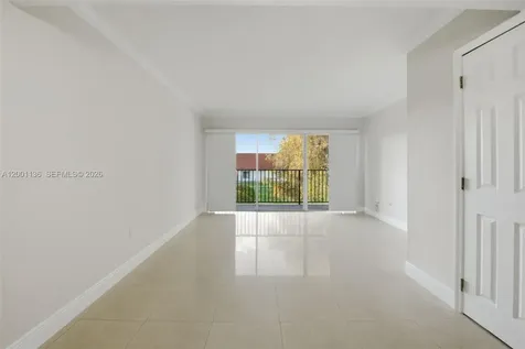 301 NW 109th Avenue Miami FL 33172