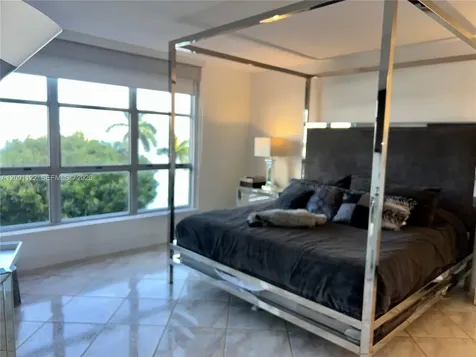 3600 Mystic Pointe Drive Aventura FL 33180