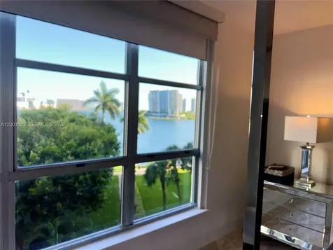 3600 Mystic Pointe Drive Aventura FL 33180
